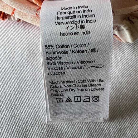 Crew tassel tie- front cropped top in breezy blooms - Picture 11 of 11